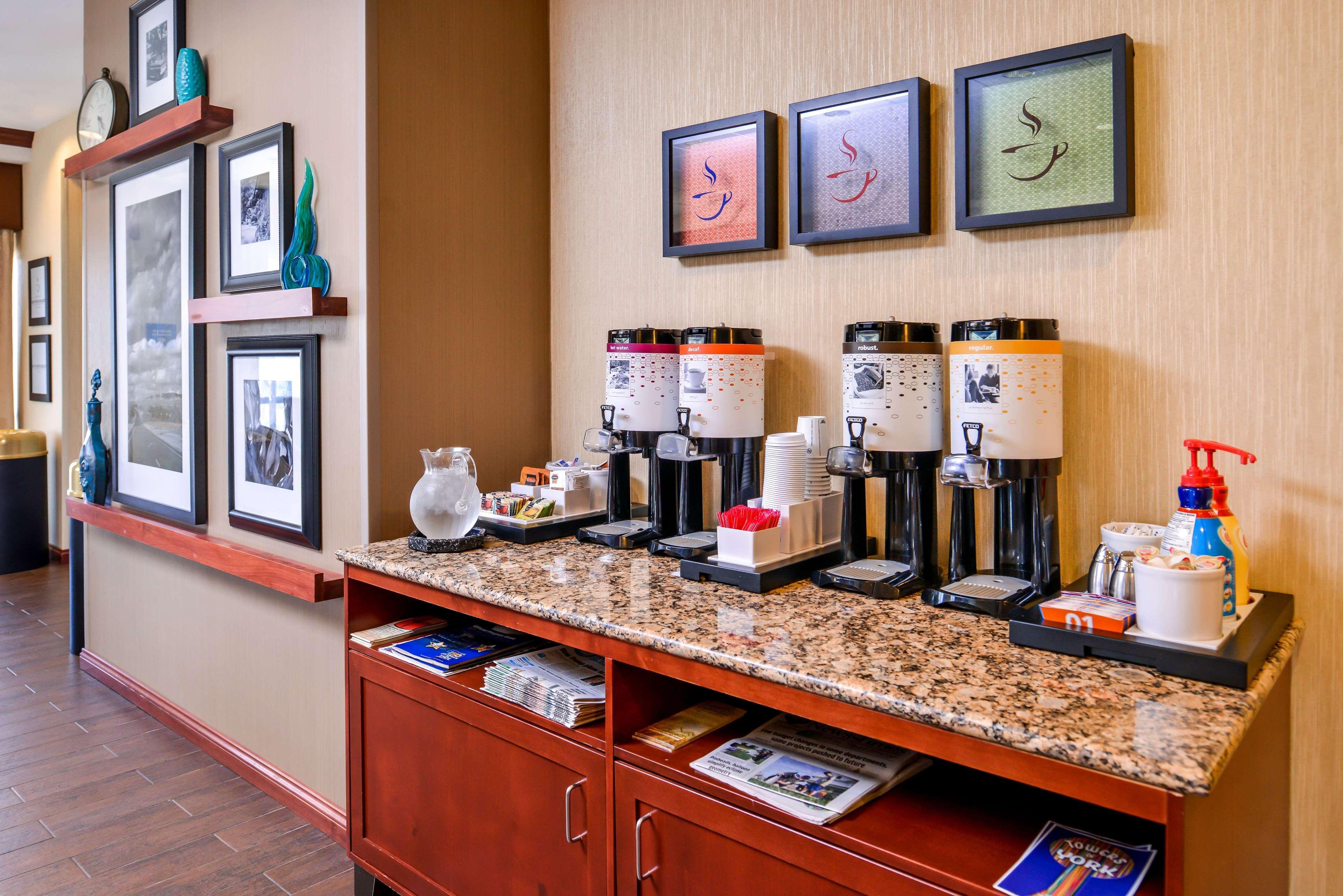 Hampton Inn York Εξωτερικό φωτογραφία